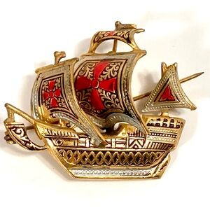 Vintage Spanish galleon ship Damascene Brooch pin EUC Spain